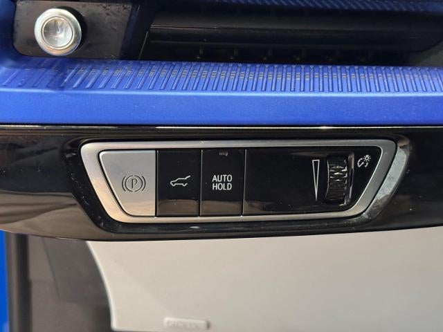 2025 Cadillac OPTIQ AWD 4dr Luxury w/1SE