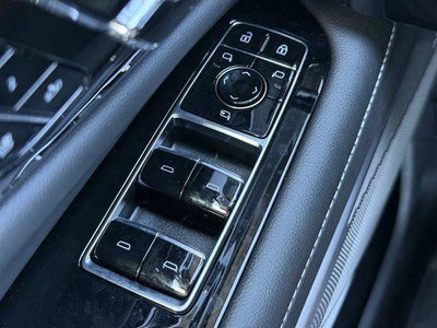 2025 Cadillac OPTIQ Luxury 2