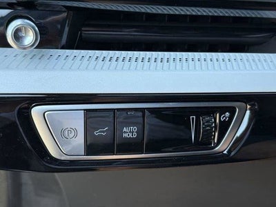 2025 Cadillac OPTIQ Luxury 2