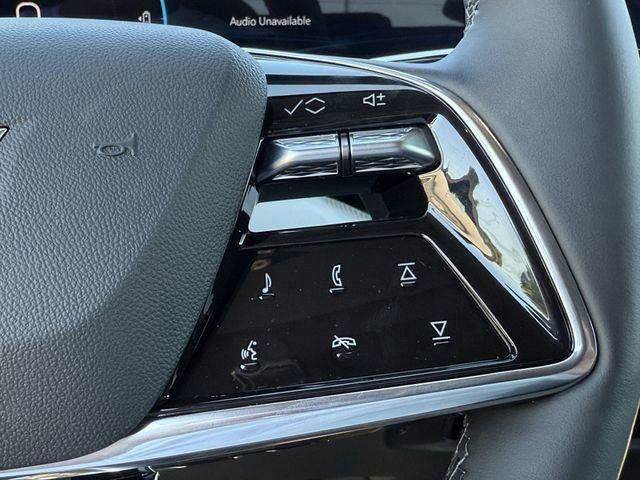 2025 Cadillac OPTIQ Luxury 2