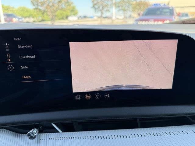 2025 Cadillac OPTIQ Luxury 2