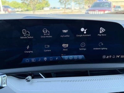 2025 Cadillac OPTIQ Luxury 2