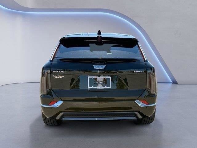 2025 Cadillac OPTIQ Luxury 2