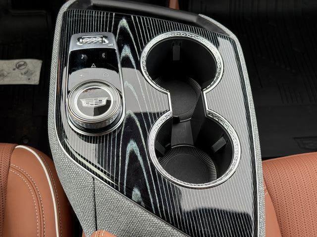 2025 Cadillac OPTIQ Sport 2