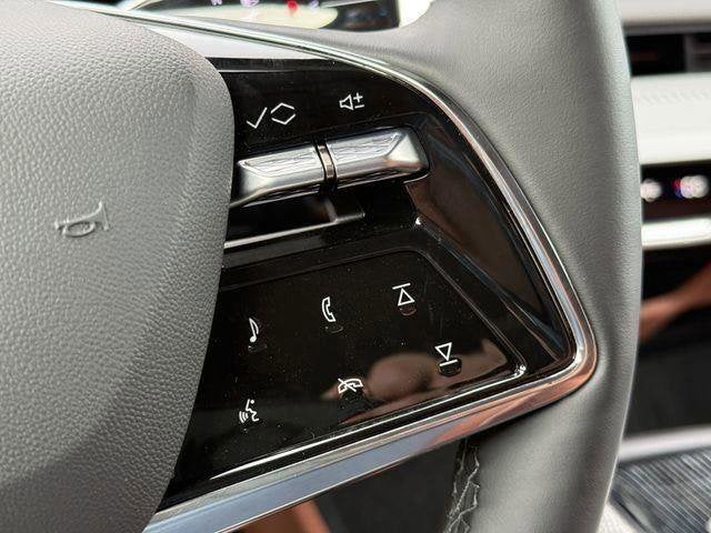 2025 Cadillac OPTIQ Sport 2