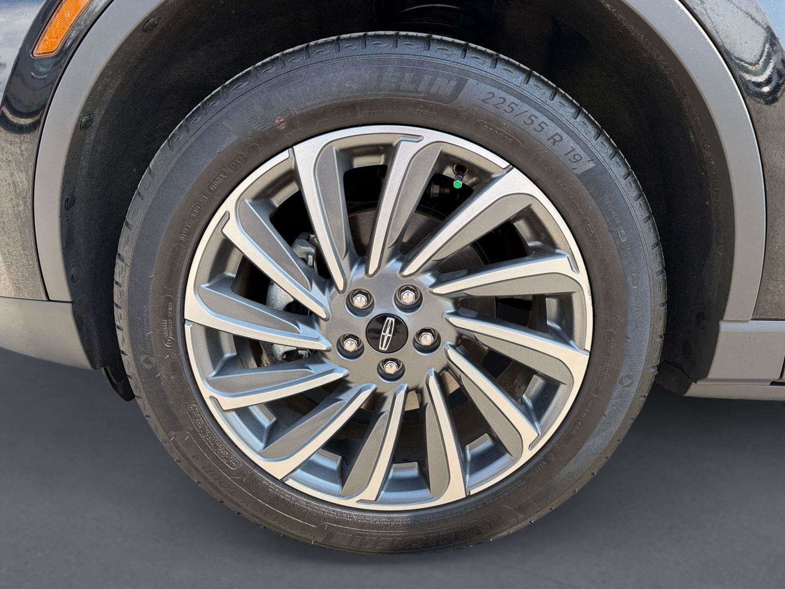 2023 Lincoln Corsair Base