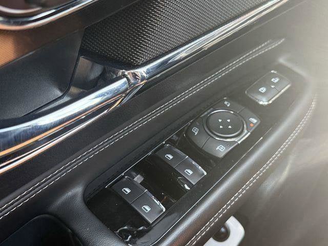 2021 Lincoln Corsair Base