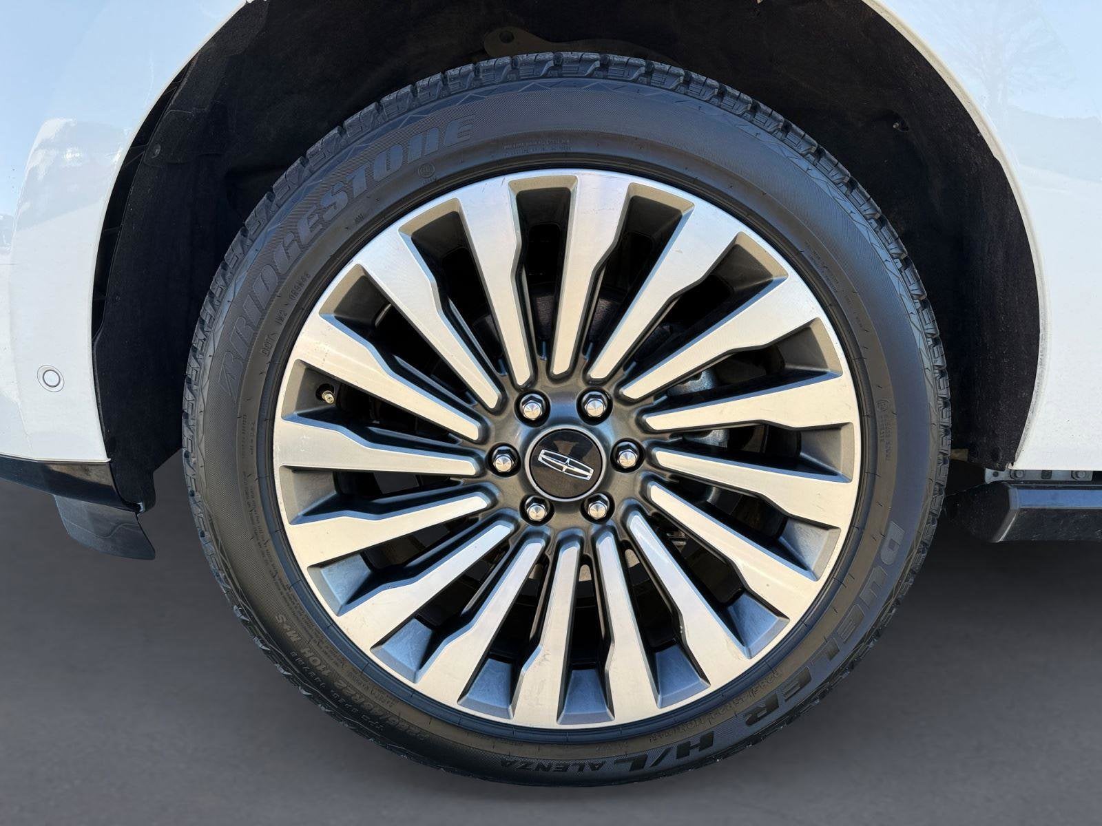 2021 Lincoln Navigator Base