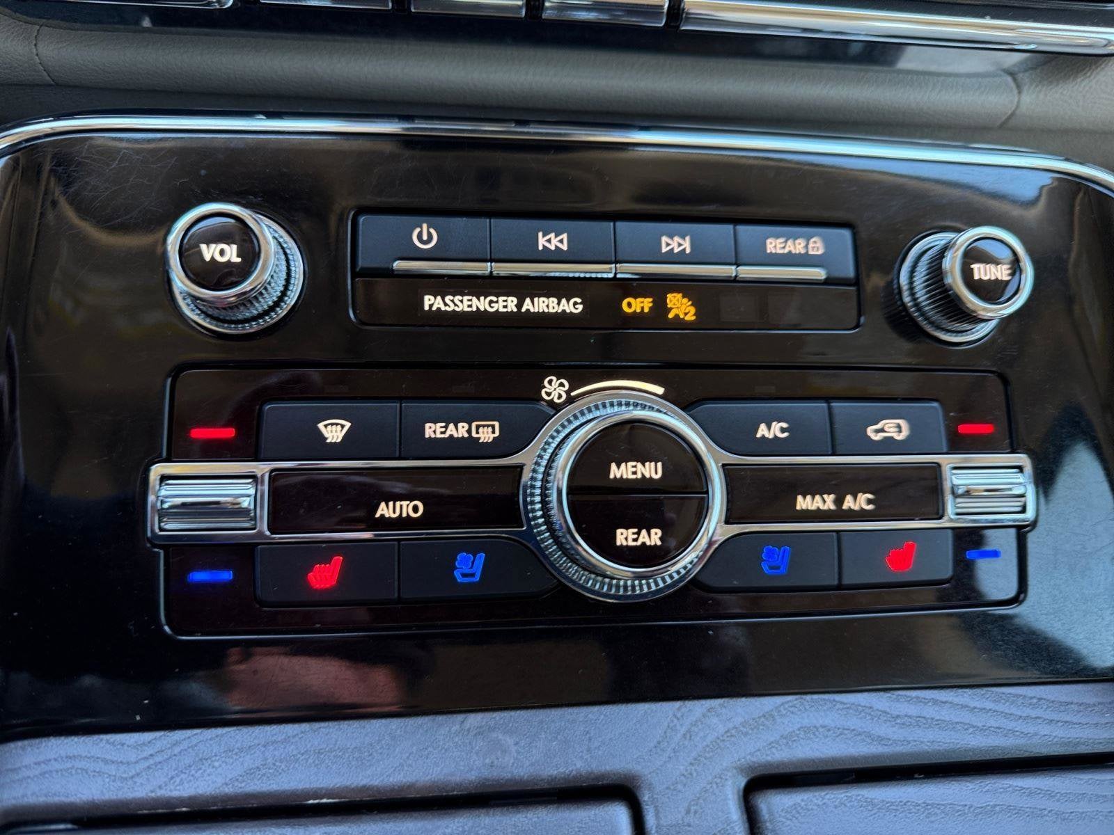 2021 Lincoln Navigator Base