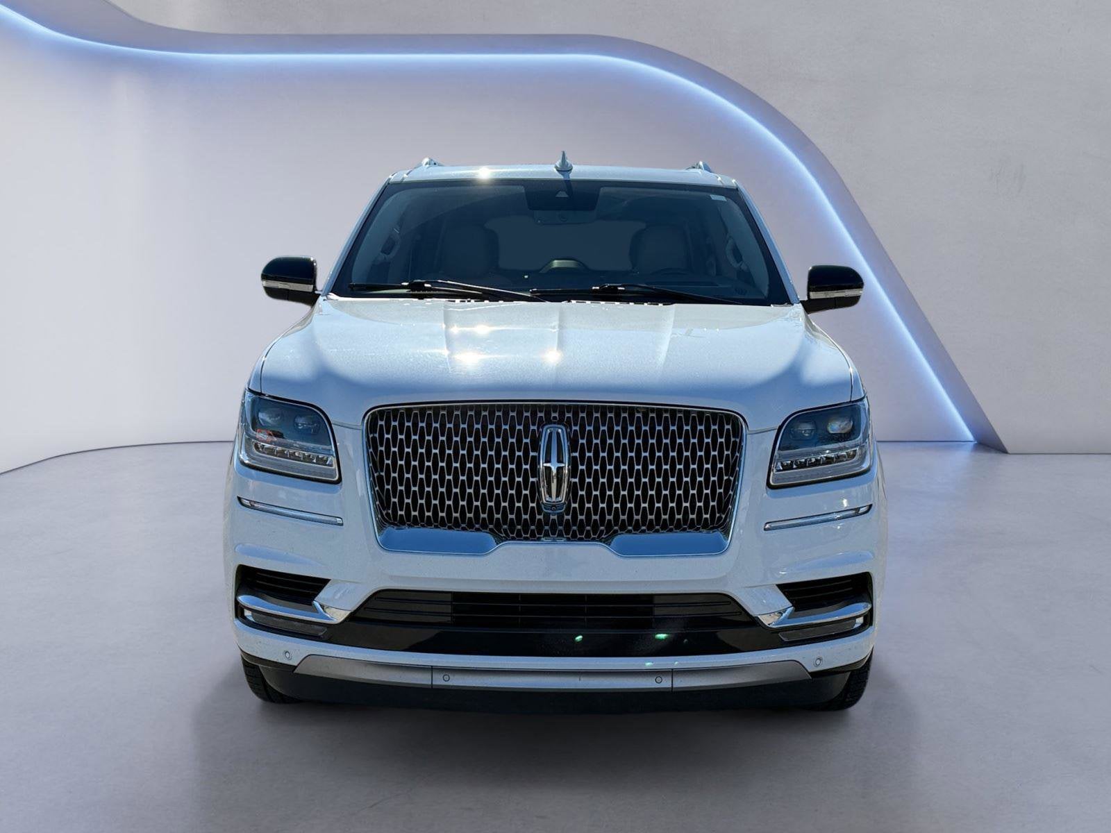 2021 Lincoln Navigator Base