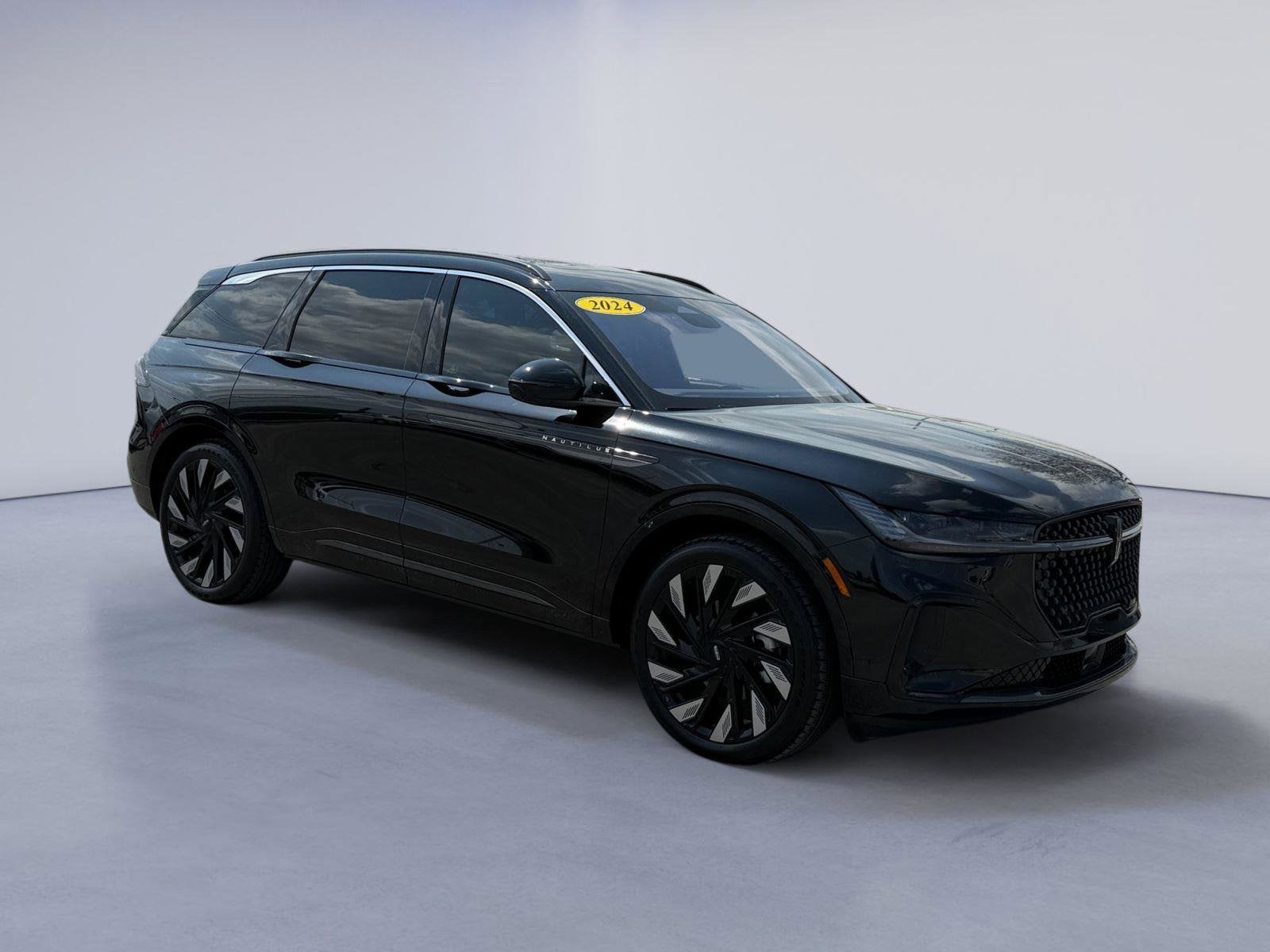 2024 Lincoln Nautilus Base