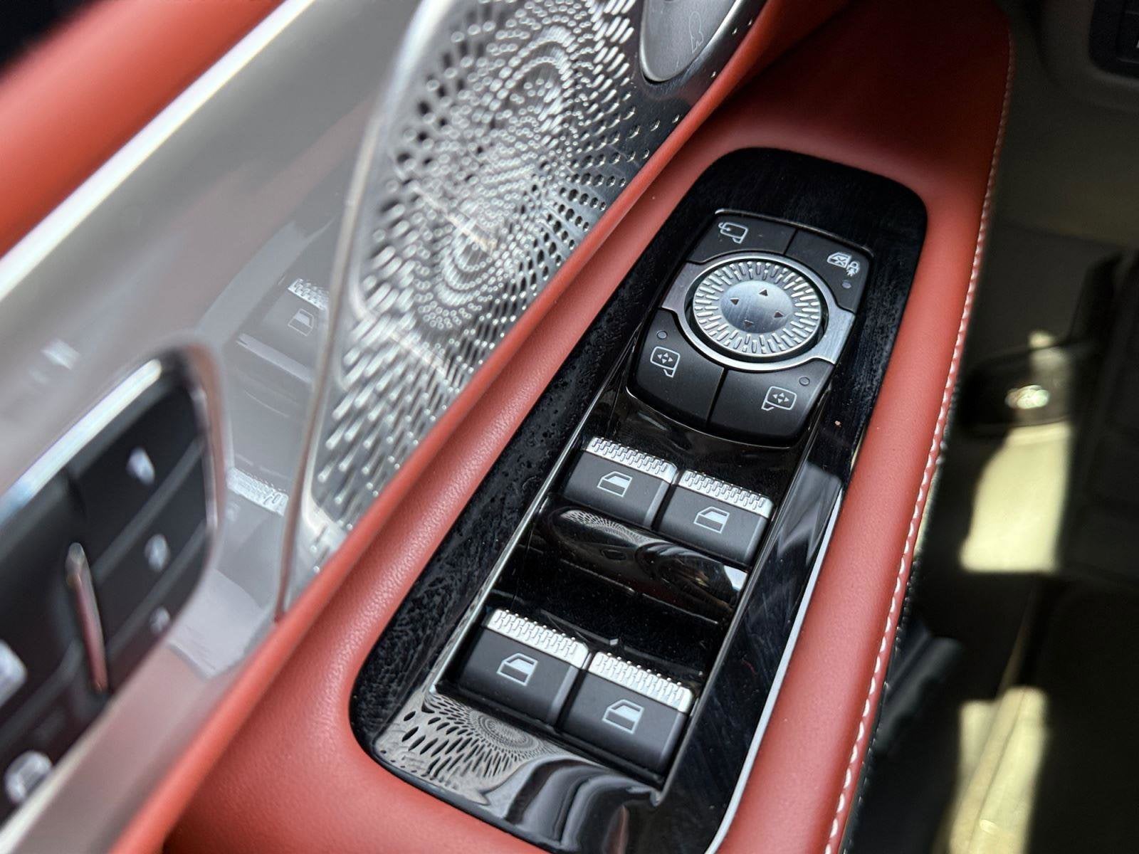 2024 Lincoln Nautilus Base