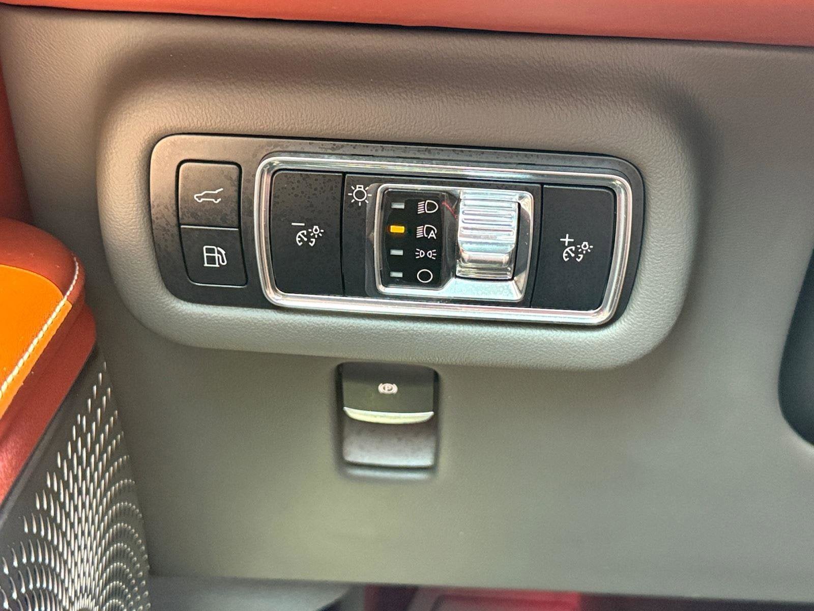 2024 Lincoln Nautilus Base