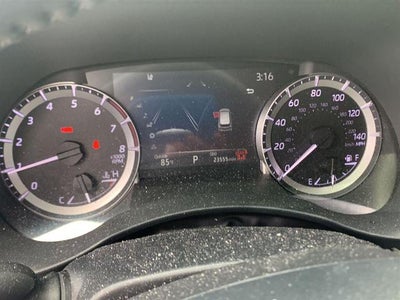 2024 Toyota Highlander LE AWD (SE)