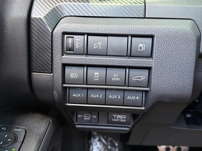 2025 Toyota 4Runner Hybrid TRD Off Road 4WD (Natl)