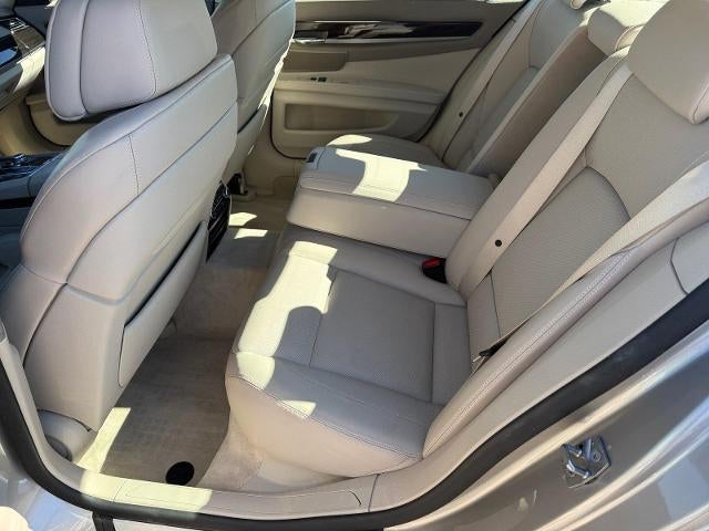 2009 BMW 7 Series Sedan