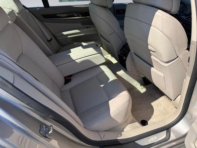 2009 BMW 7 Series Sedan