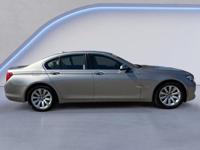 2009 BMW 7 Series Sedan