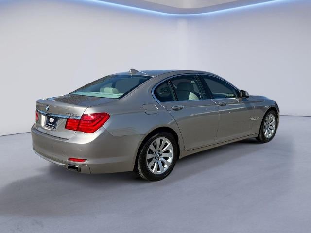 2009 BMW 7 Series Sedan