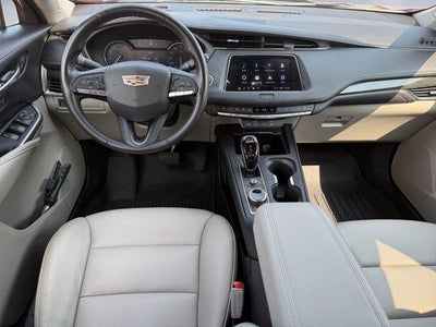 2022 Cadillac XT4 FWD Premium Luxury