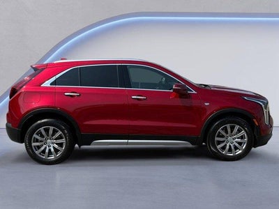 2022 Cadillac XT4 FWD Premium Luxury