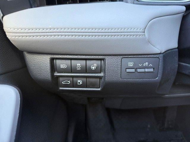 2021 Toyota Avalon XLE