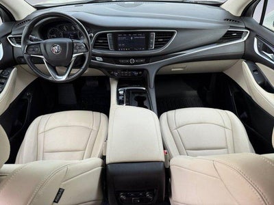 2022 Buick Enclave Essence