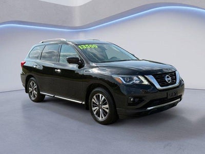 2017 Nissan Pathfinder SL