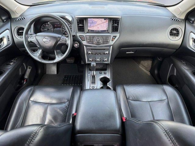 2017 Nissan Pathfinder SL