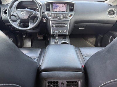 2017 Nissan Pathfinder SL