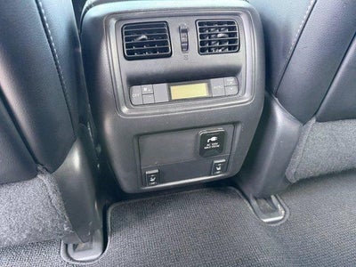 2017 Nissan Pathfinder SL