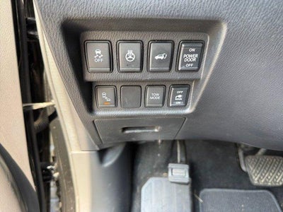 2017 Nissan Pathfinder SL
