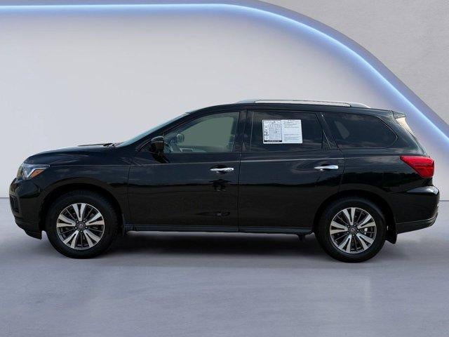 2017 Nissan Pathfinder SL