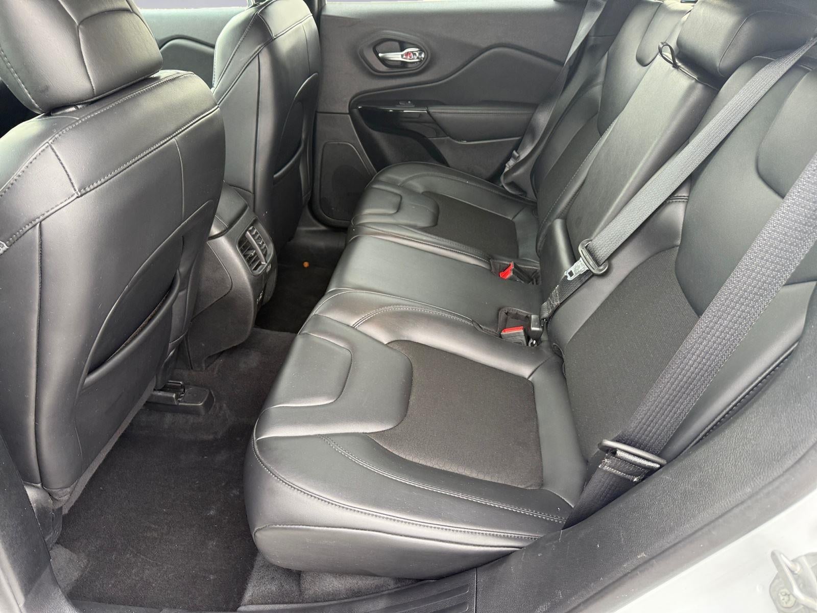 2021 Jeep Cherokee Altitude