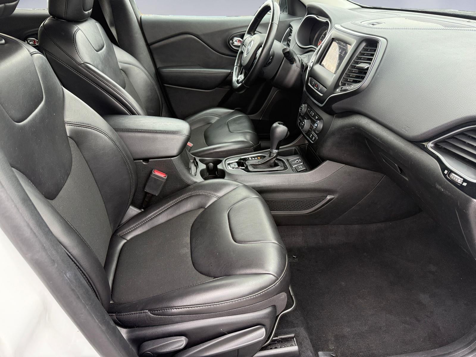 2021 Jeep Cherokee Altitude