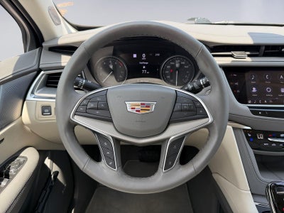 2024 Cadillac XT5 FWD Premium Luxury