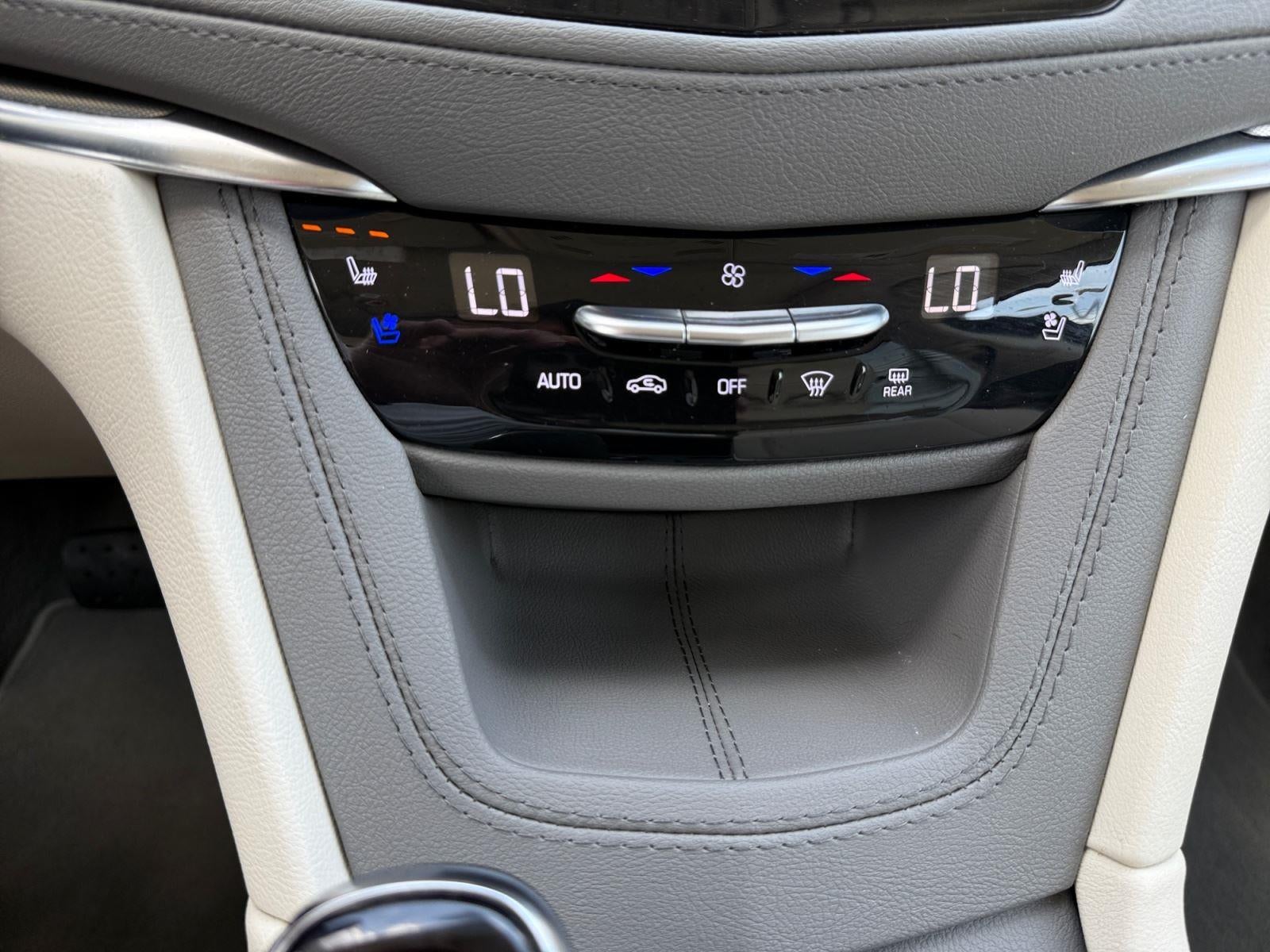 2024 Cadillac XT5 FWD Premium Luxury