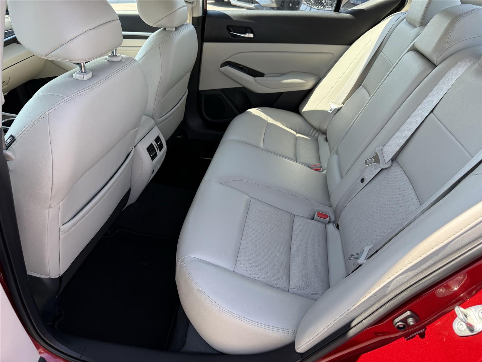 2020 Nissan Altima 2.0 Platinum