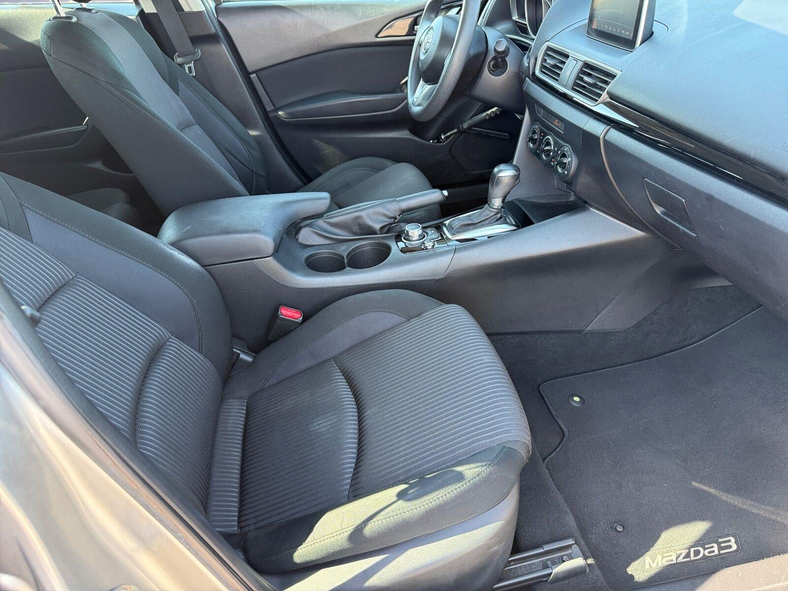 2016 Mazda Mazda3 i Sport