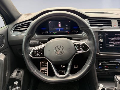 2022 Volkswagen Tiguan SE R-Line Black