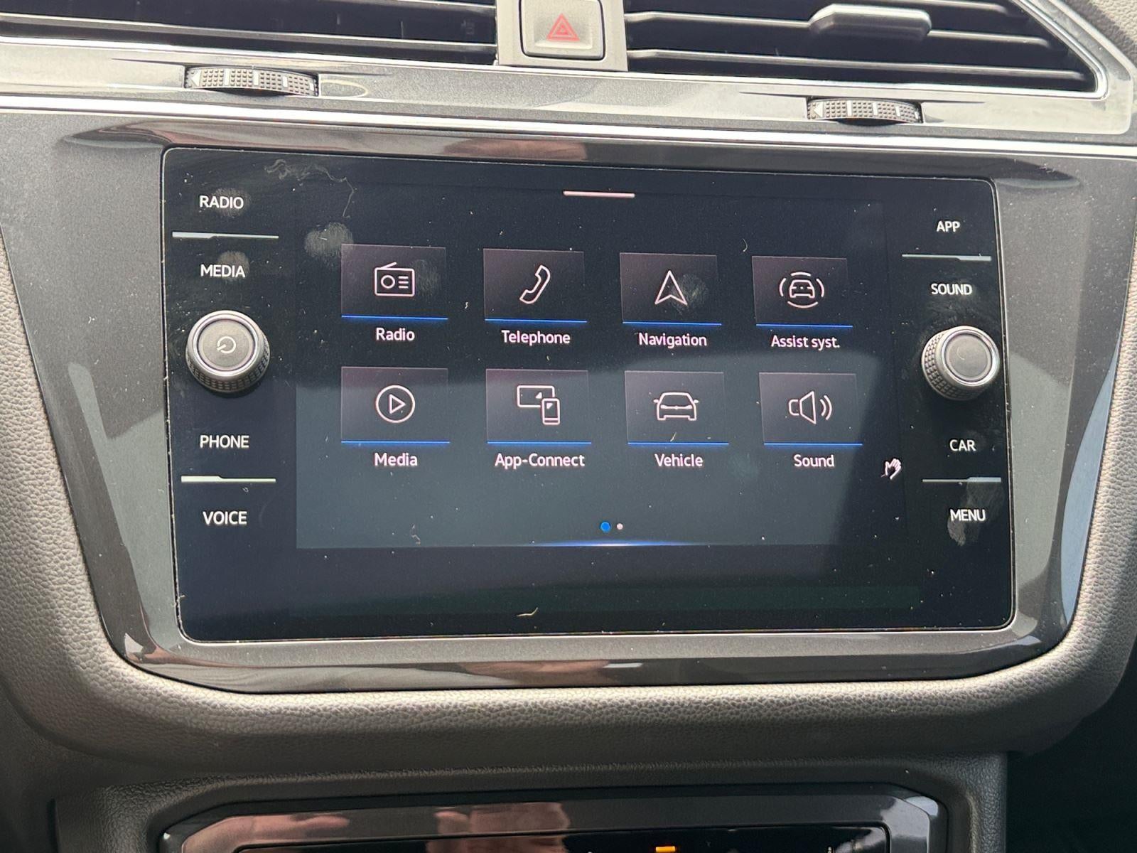 2022 Volkswagen Tiguan SE R-Line Black