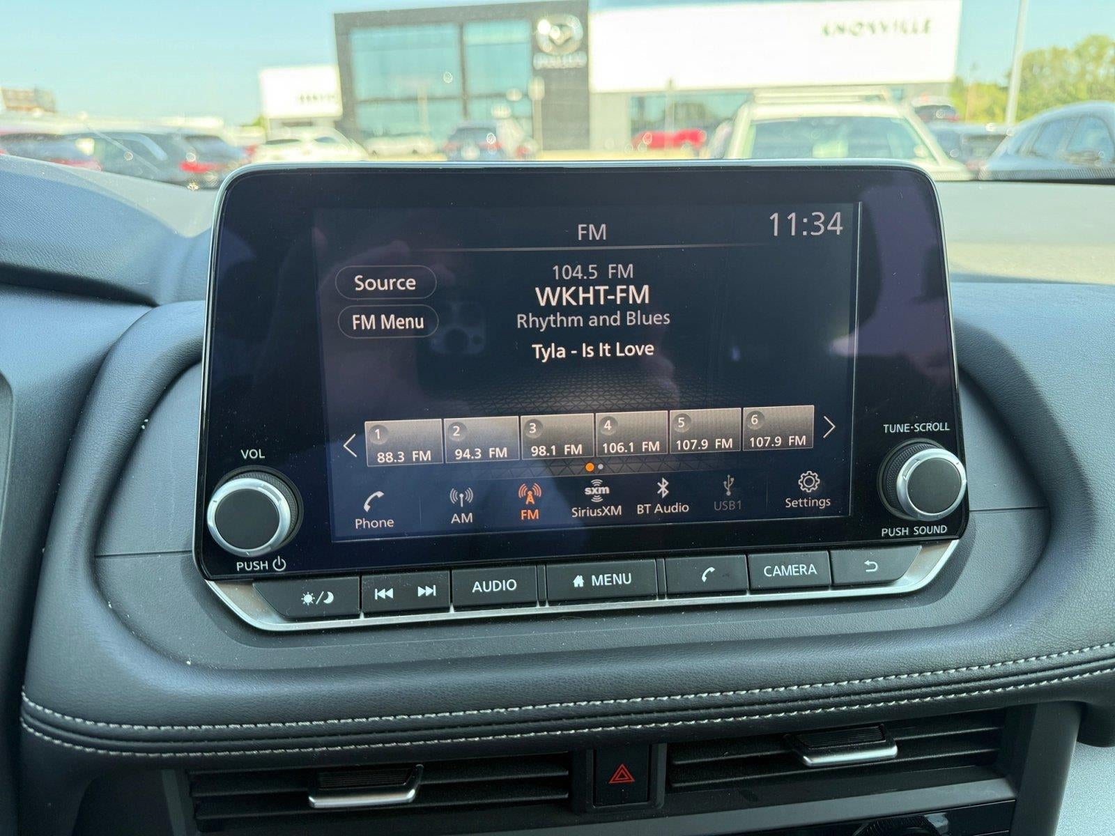 2024 Nissan Rogue SV