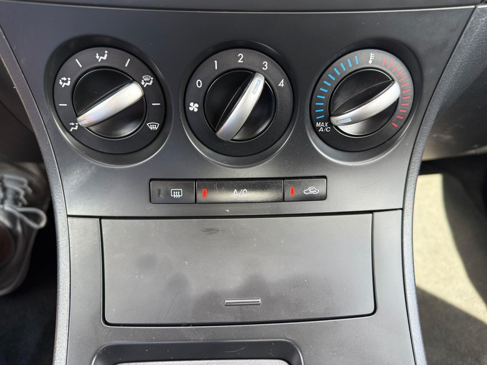 2012 Mazda Mazda3 i Sport