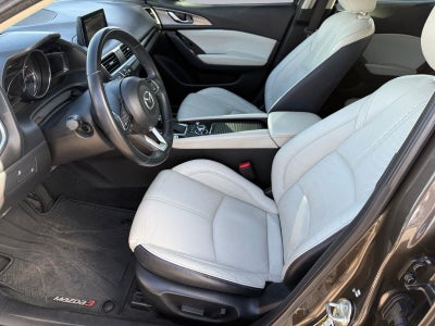 2017 Mazda Mazda3 5-Door Grand Touring