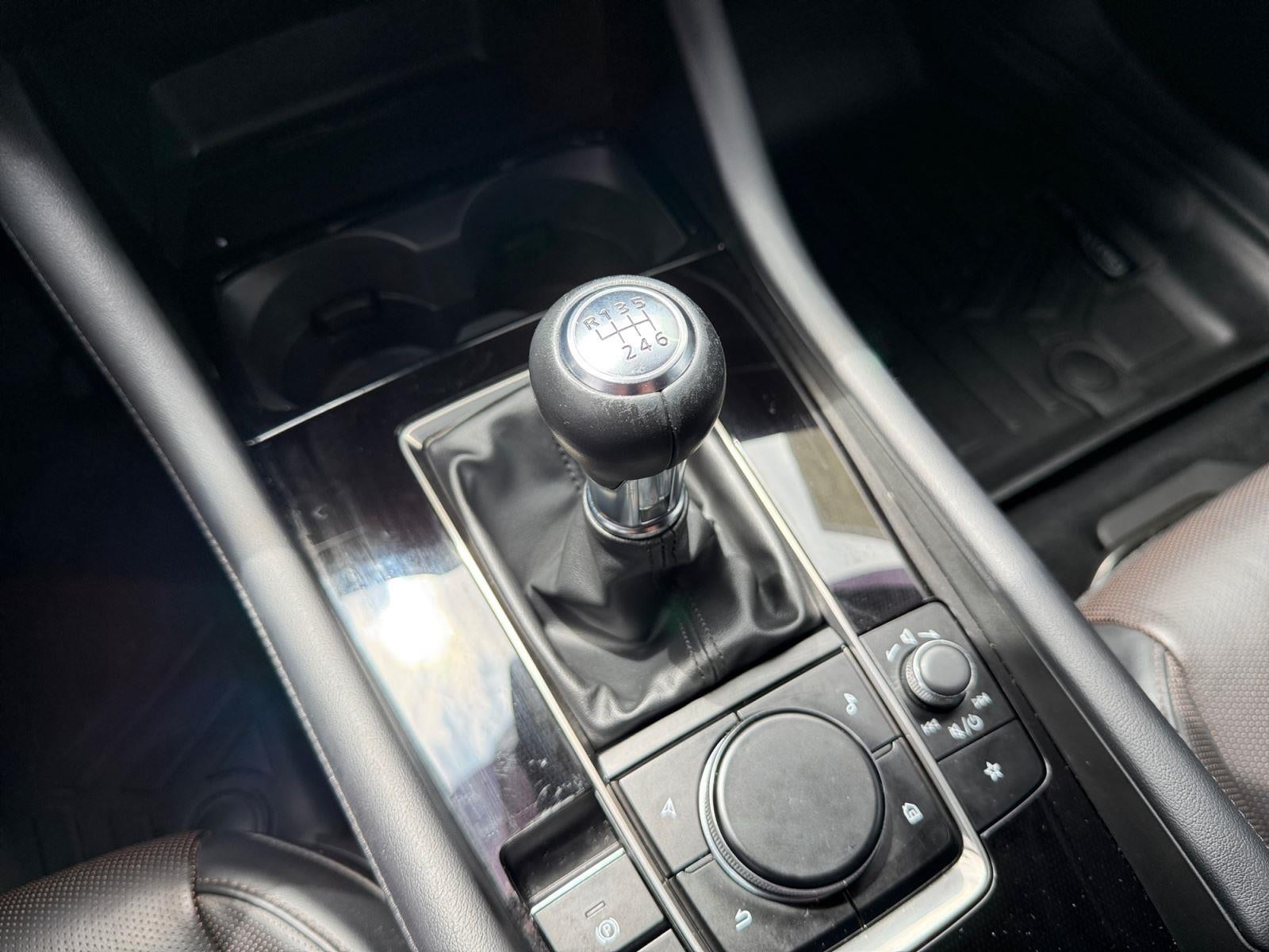 2024 Mazda Mazda3 Hatchback 2.5 S Premium
