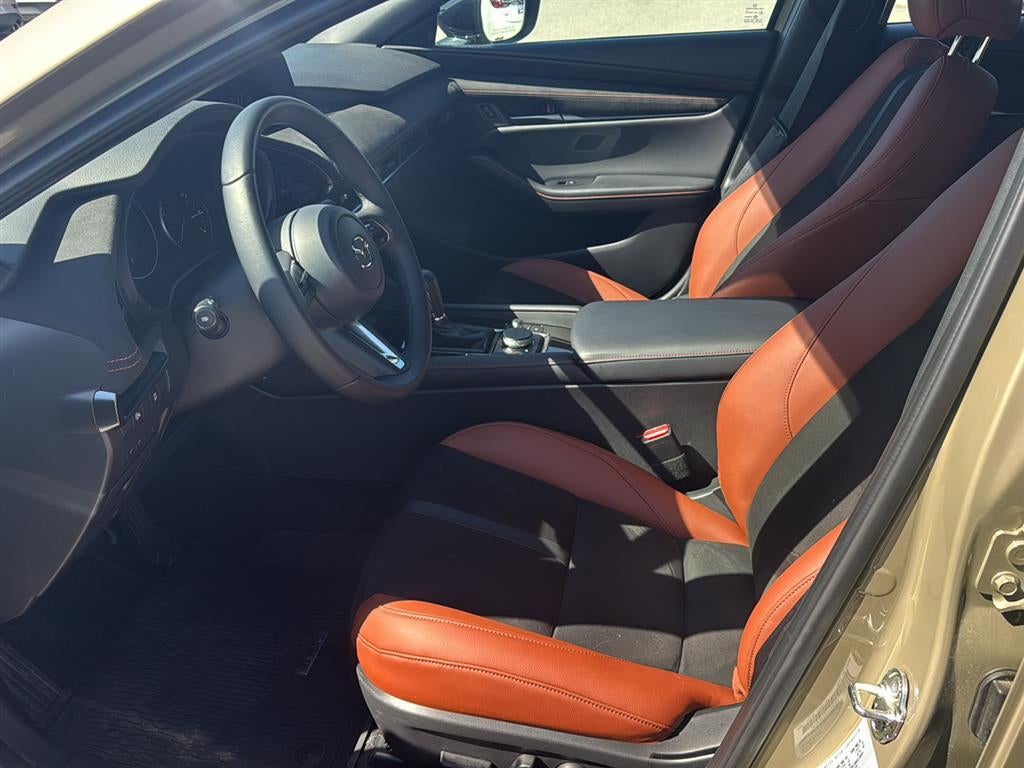 2025 Mazda Mazda3 Hatchback 2.5 Carbon Turbo