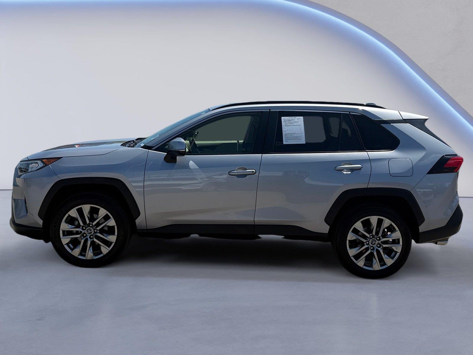 2019 Toyota Rav4 XLE Premium