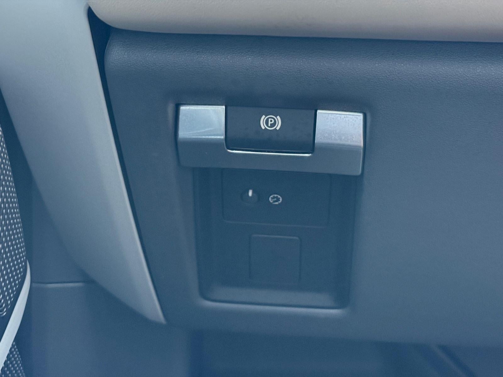 2022 Land Rover Defender X-Dynamic HSE