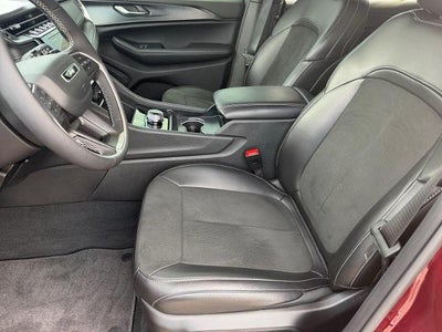 2025 Jeep Grand Cherokee L Altitude X 4x4