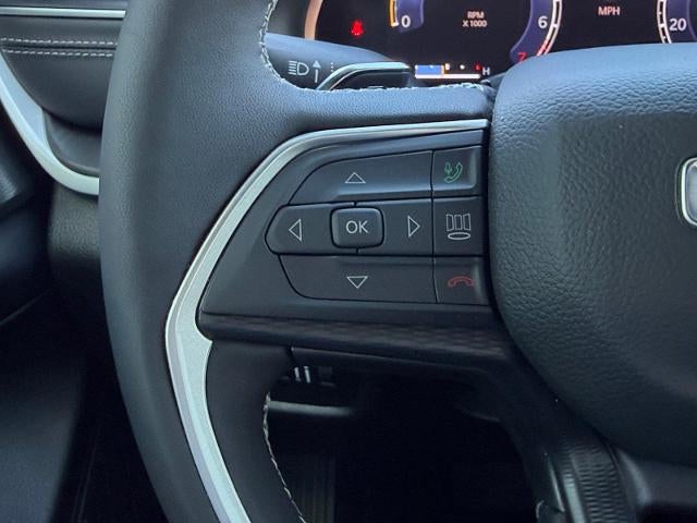 2025 Jeep Grand Cherokee L Altitude X 4x4